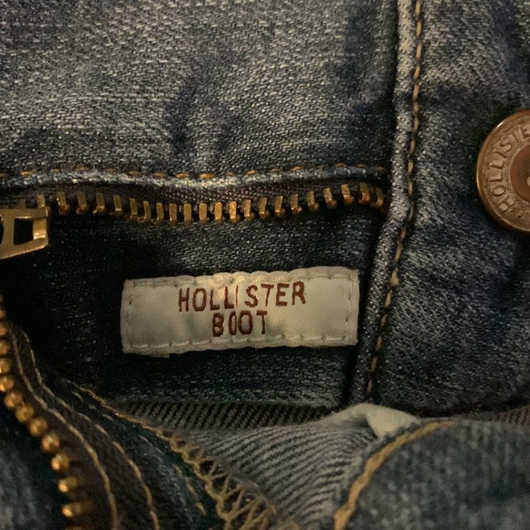 Hollister Jeans, Size 5 - Picture 3 of 9